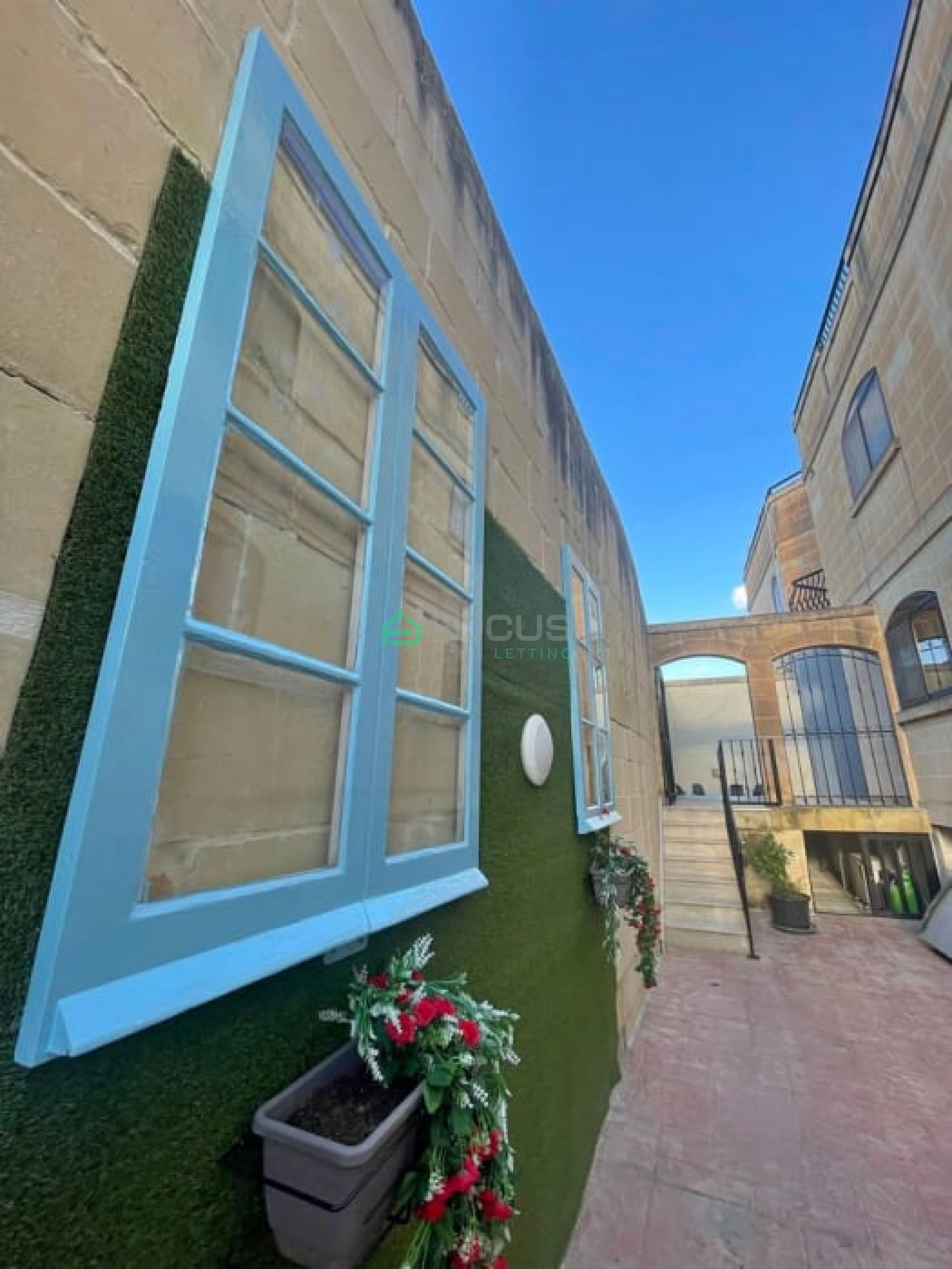 4 Bedroom Apartment in Naxxar