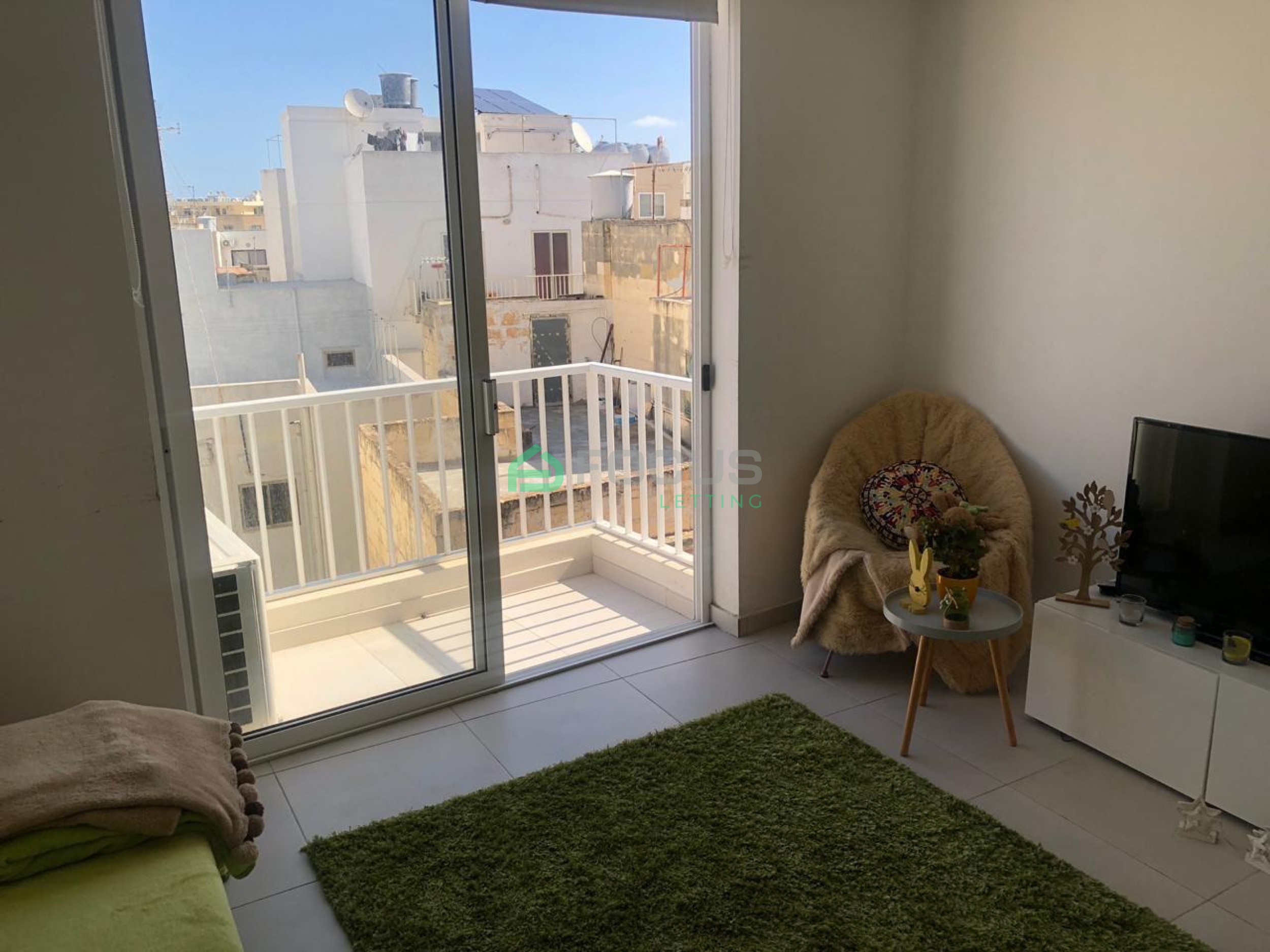 Sliema 1 bedroom bright and spacious apartment