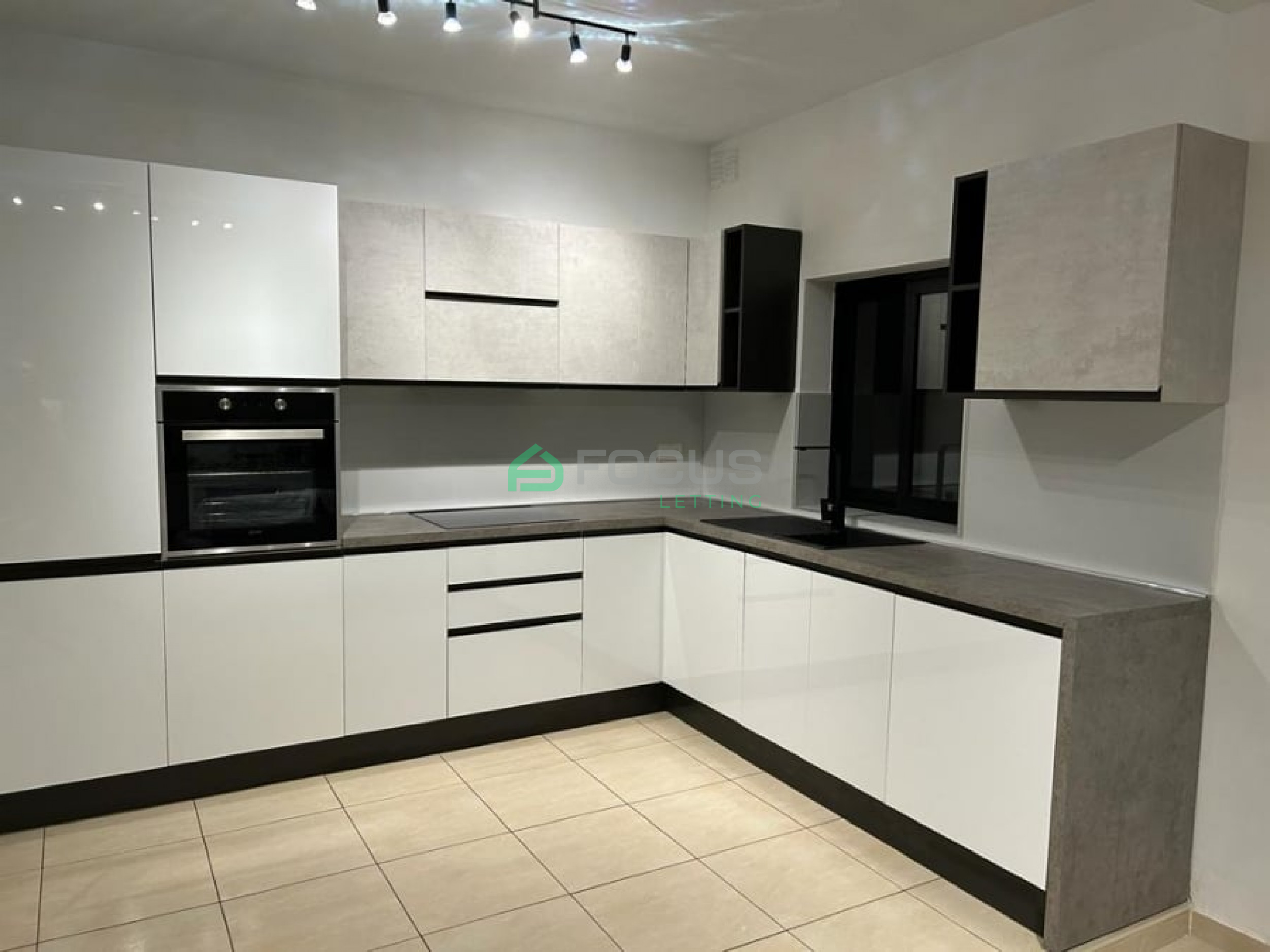 2 Bedroom Apartment in Swieqi