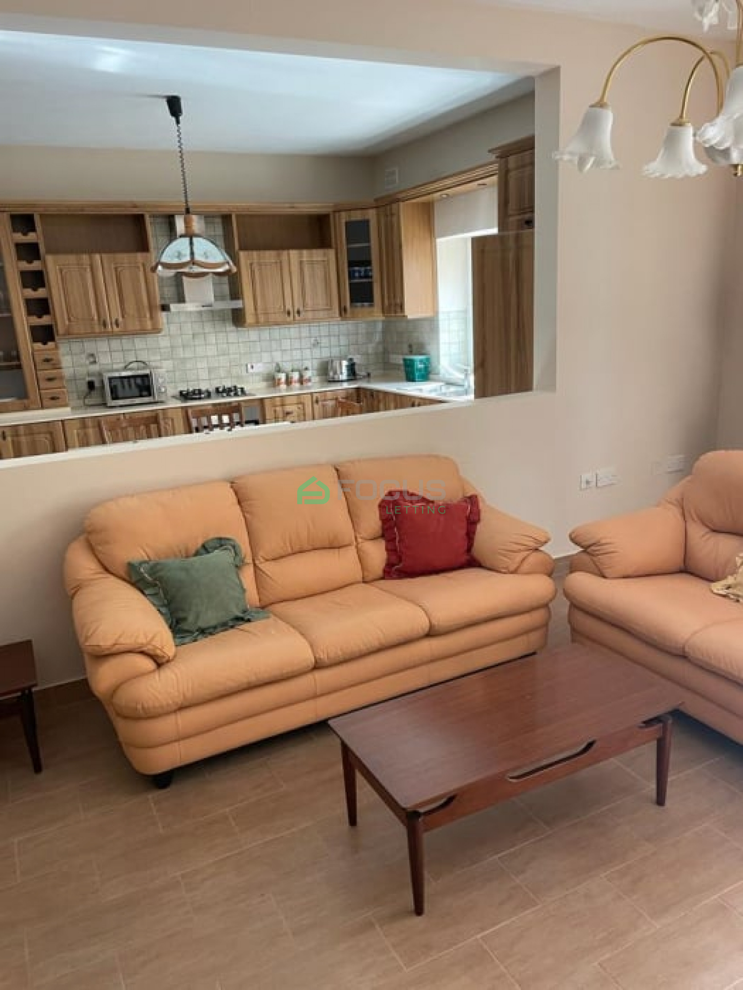 3 Bedroom Maisonette in Pembroke