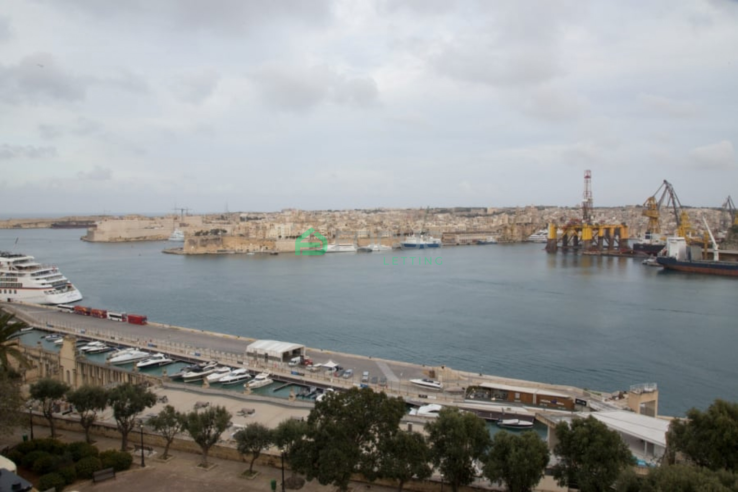 2 Bedroom Apartment in Valletta