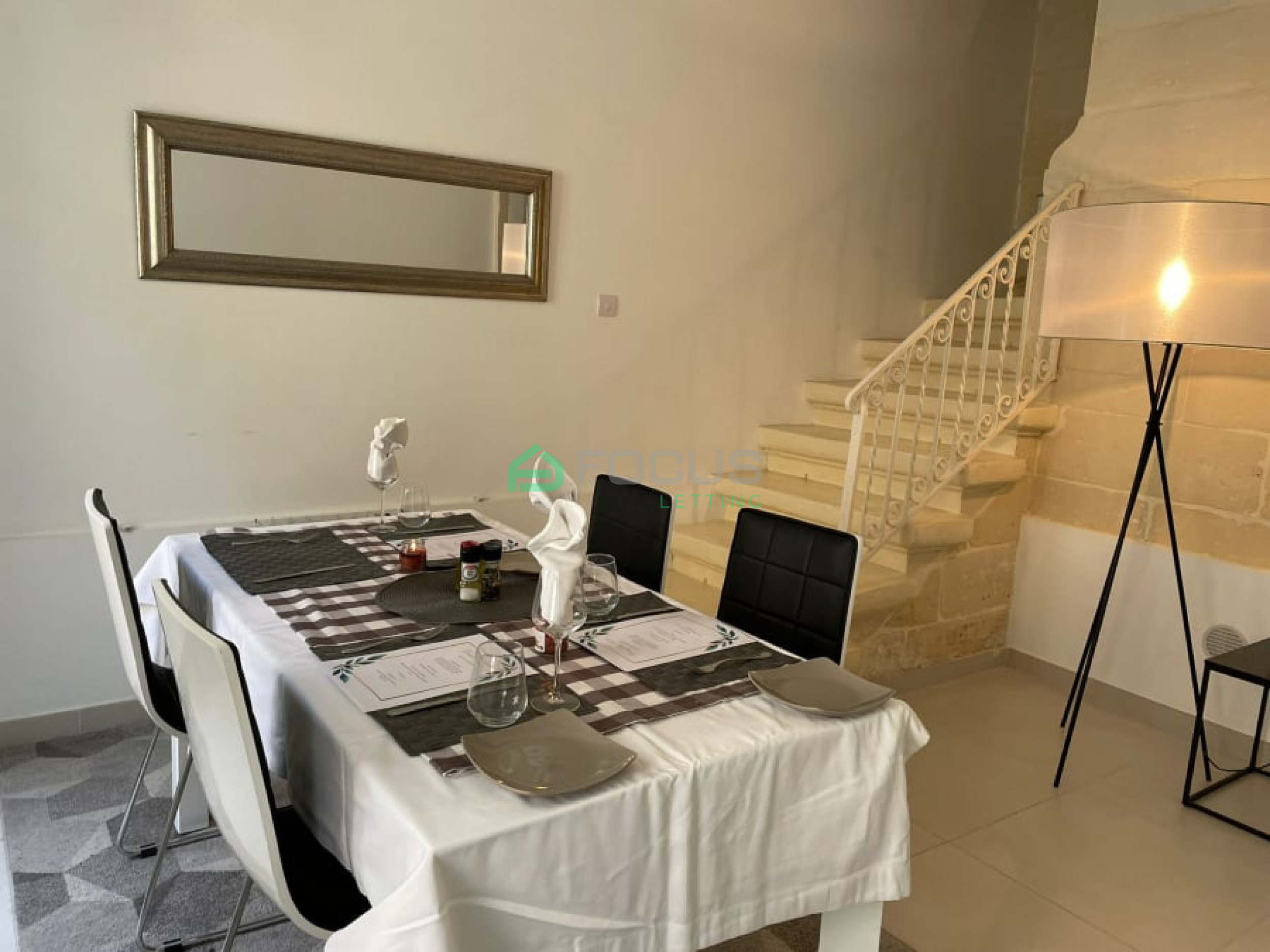 2 Bedroom Townhouse in Sliema