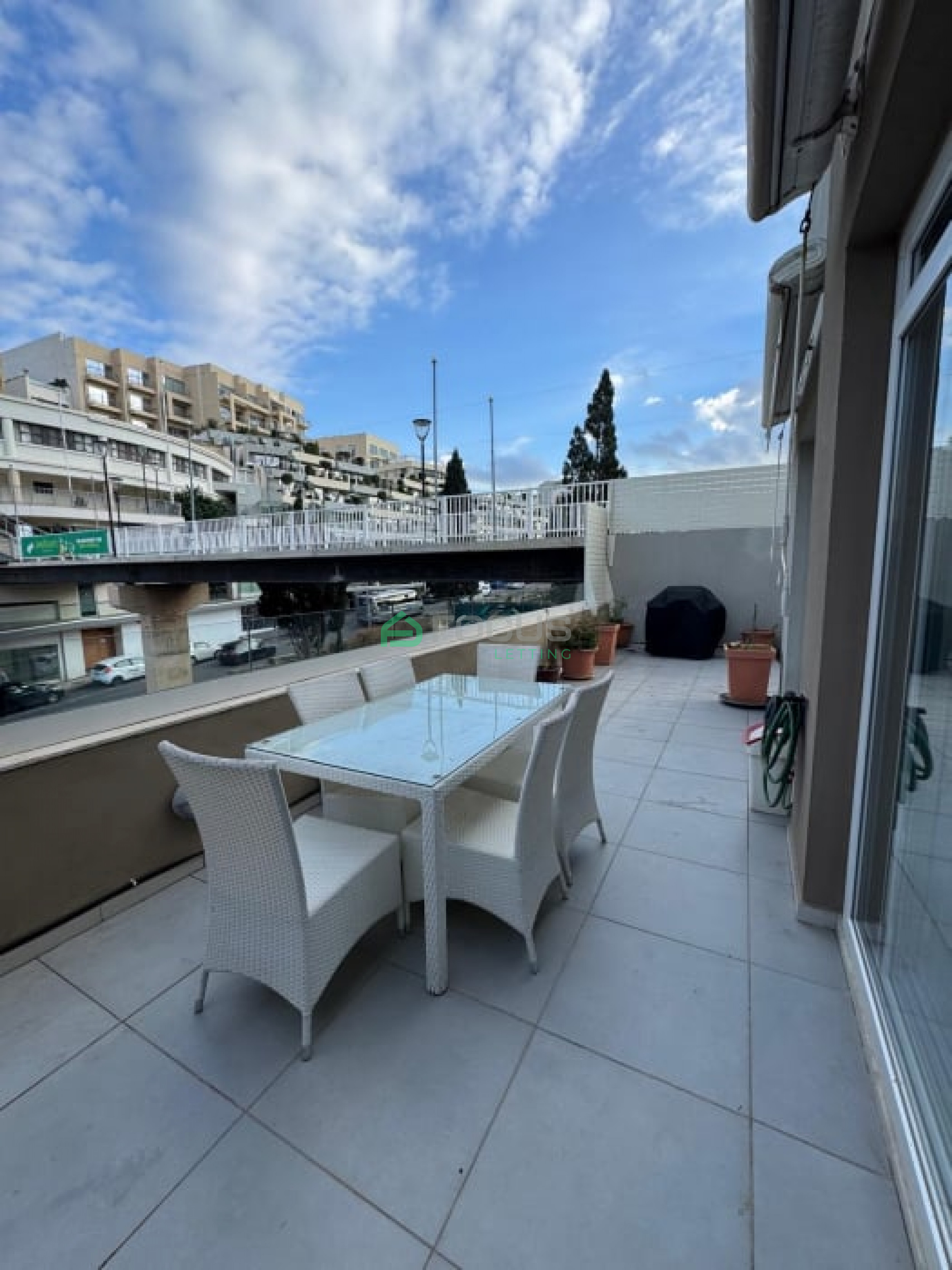 2 Bedroom Apartment in St Julian's