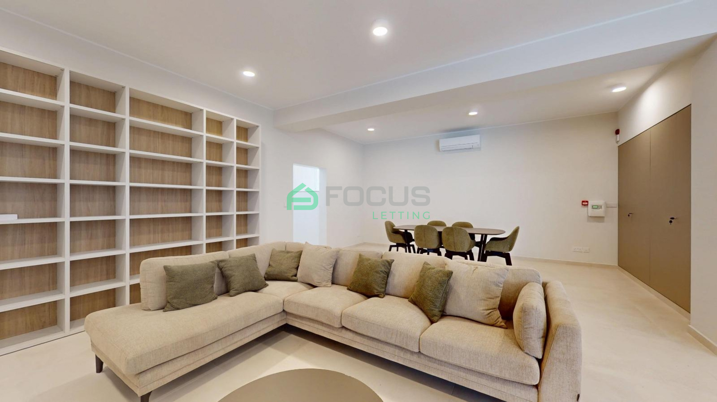 6 Bedroom Villa in Bahar ic-Caghaq