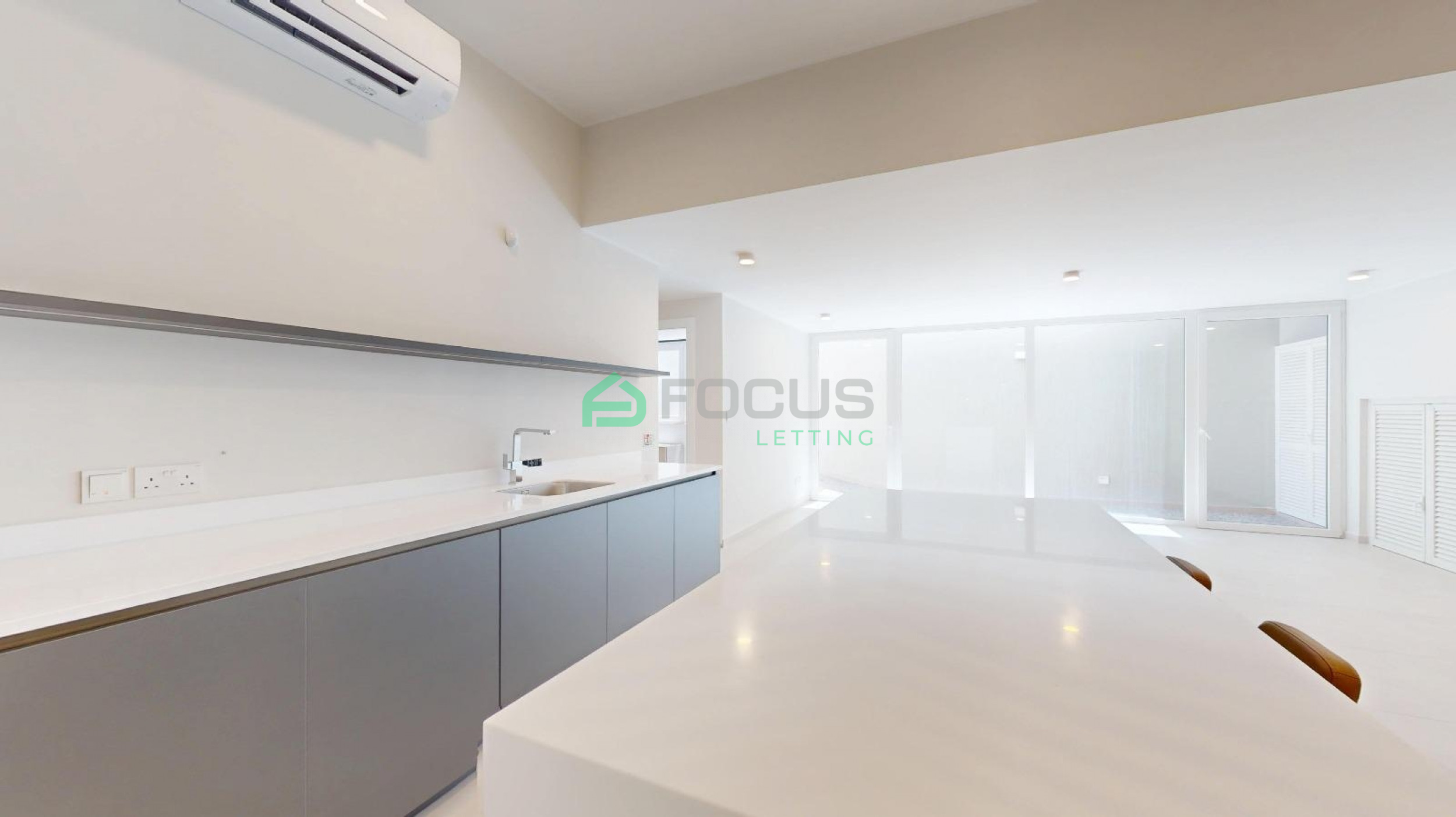 6 Bedroom Villa in Bahar ic-Caghaq