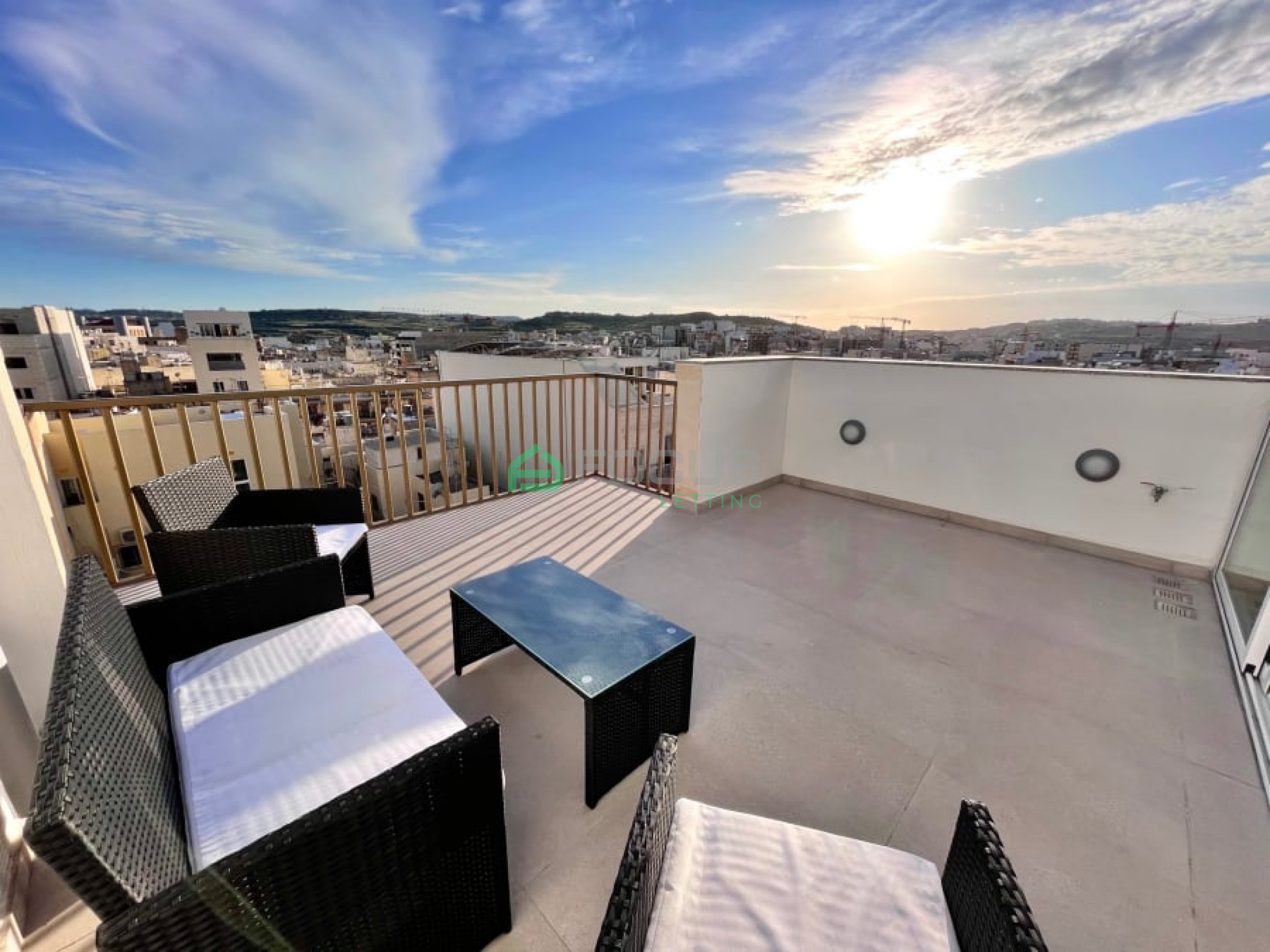 2 Bedroom Penthouse in Bugibba