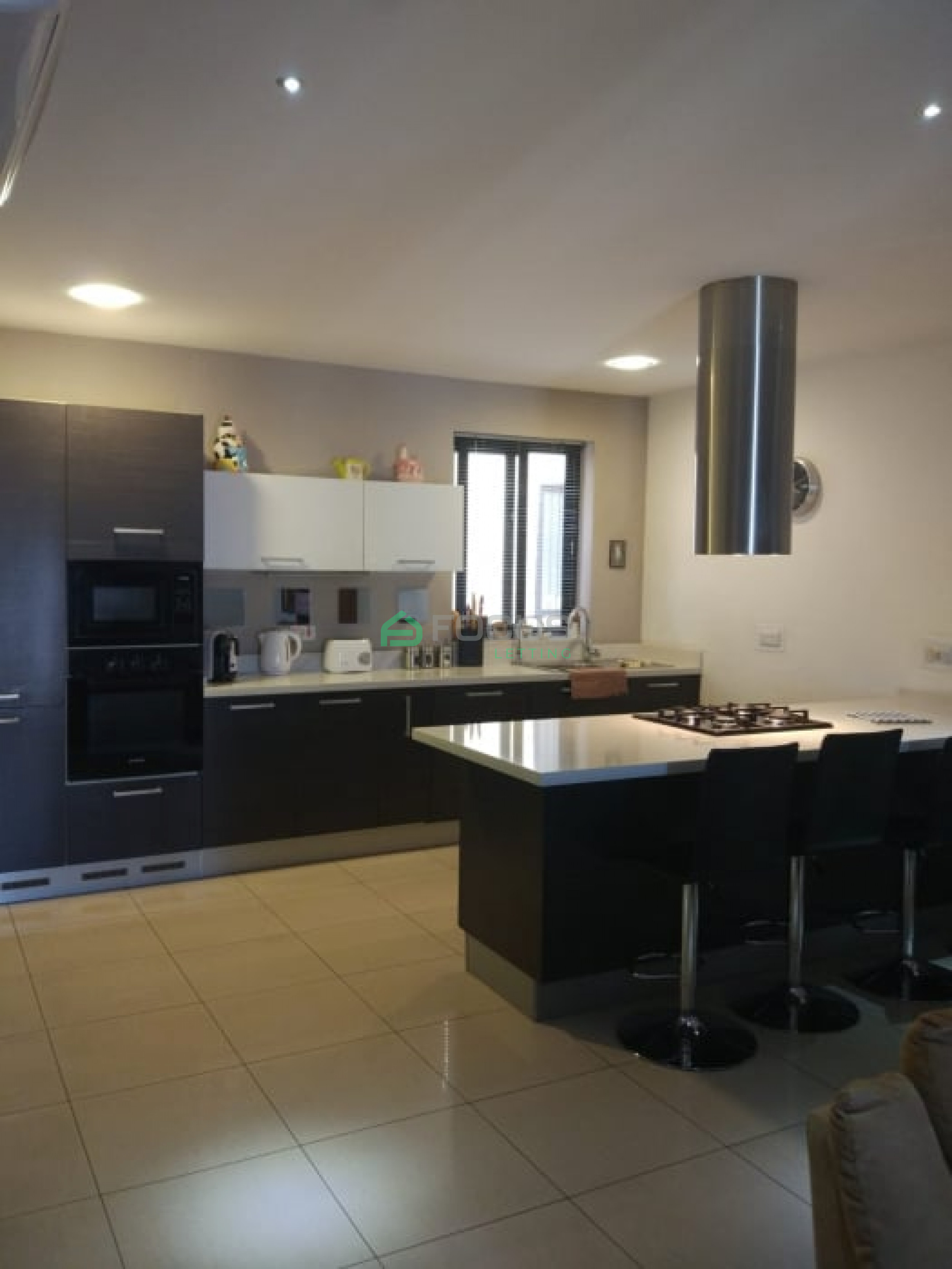 3 Bedroom Apartment in Naxxar