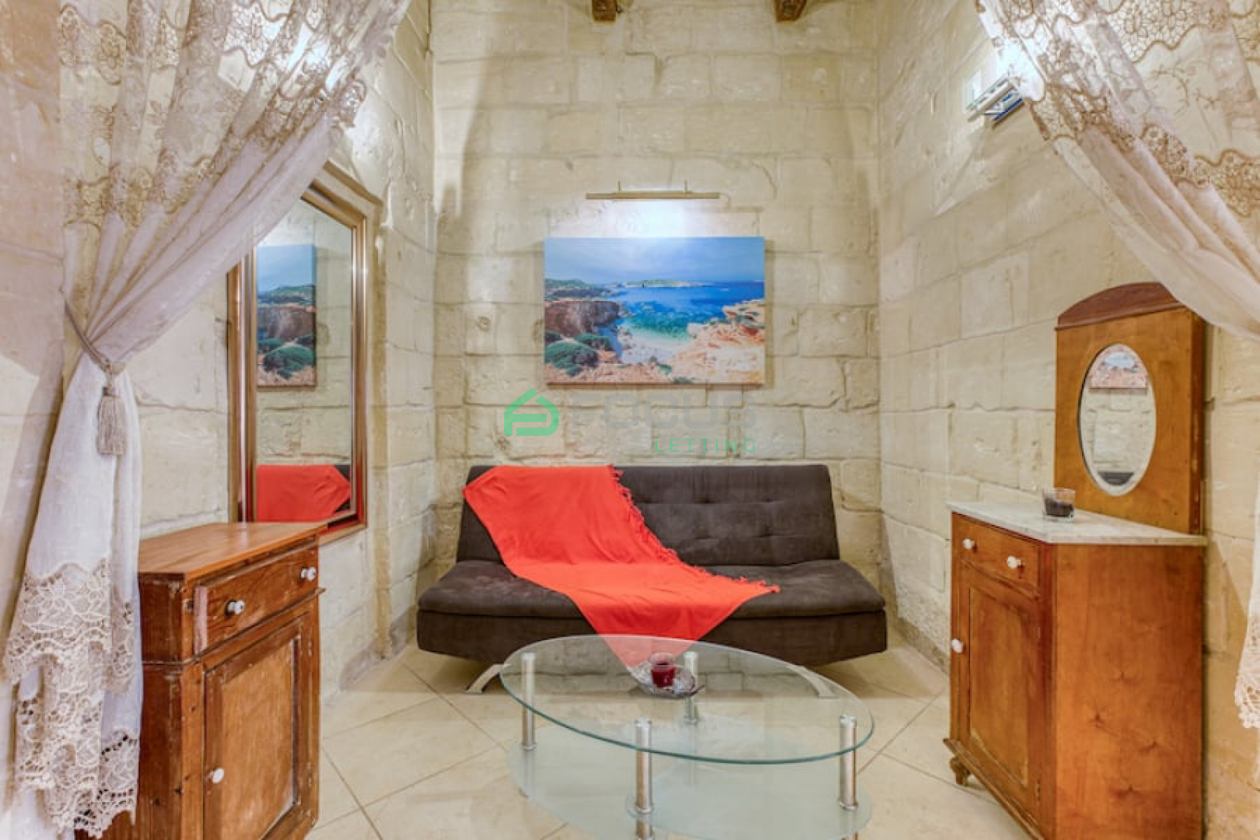 1 Bedroom Townhouse in Valletta