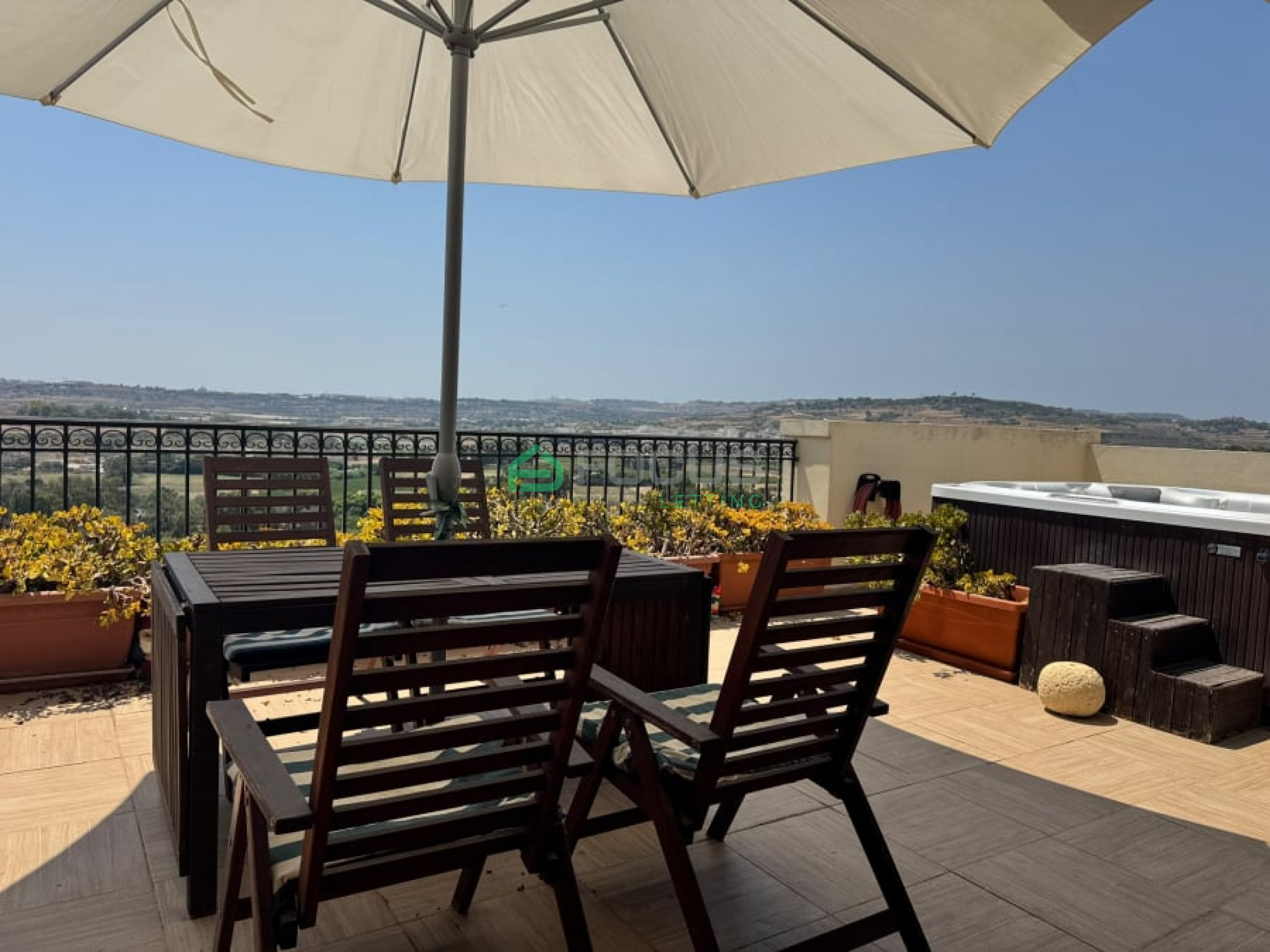 2 Bedroom Penthouse in Qawra