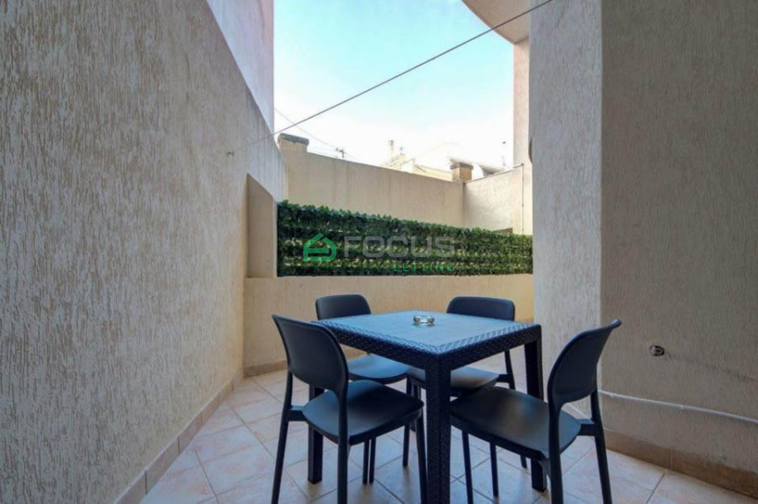 2 Bedroom Apartment in St Julian's