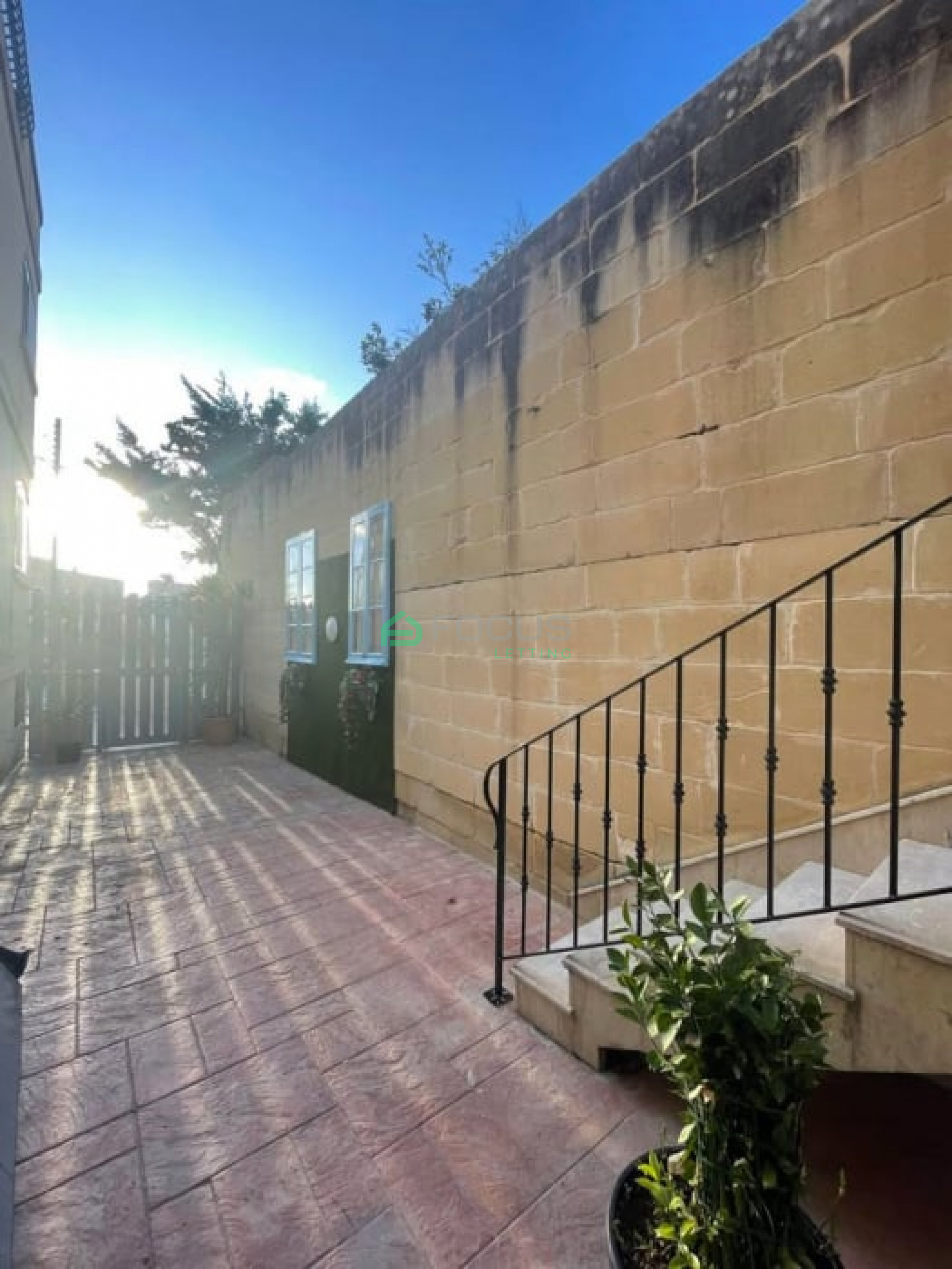 4 Bedroom Apartment in Naxxar